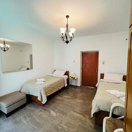 Apartment Vintage House Akoumia